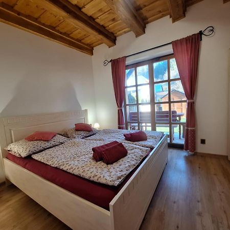 Apartman Jezerne Velké Karlovice Esterno foto