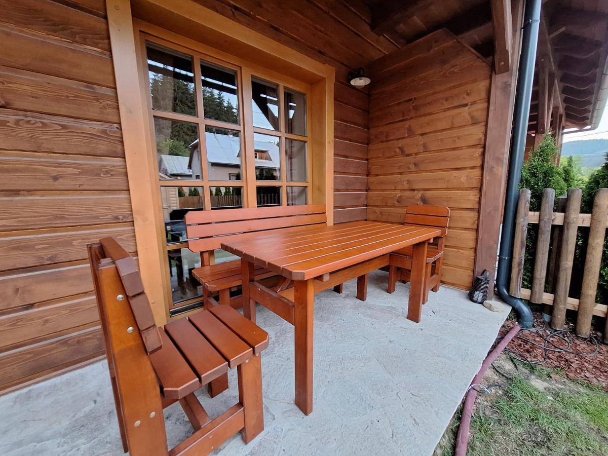Apartman Jezerne Velké Karlovice Esterno foto