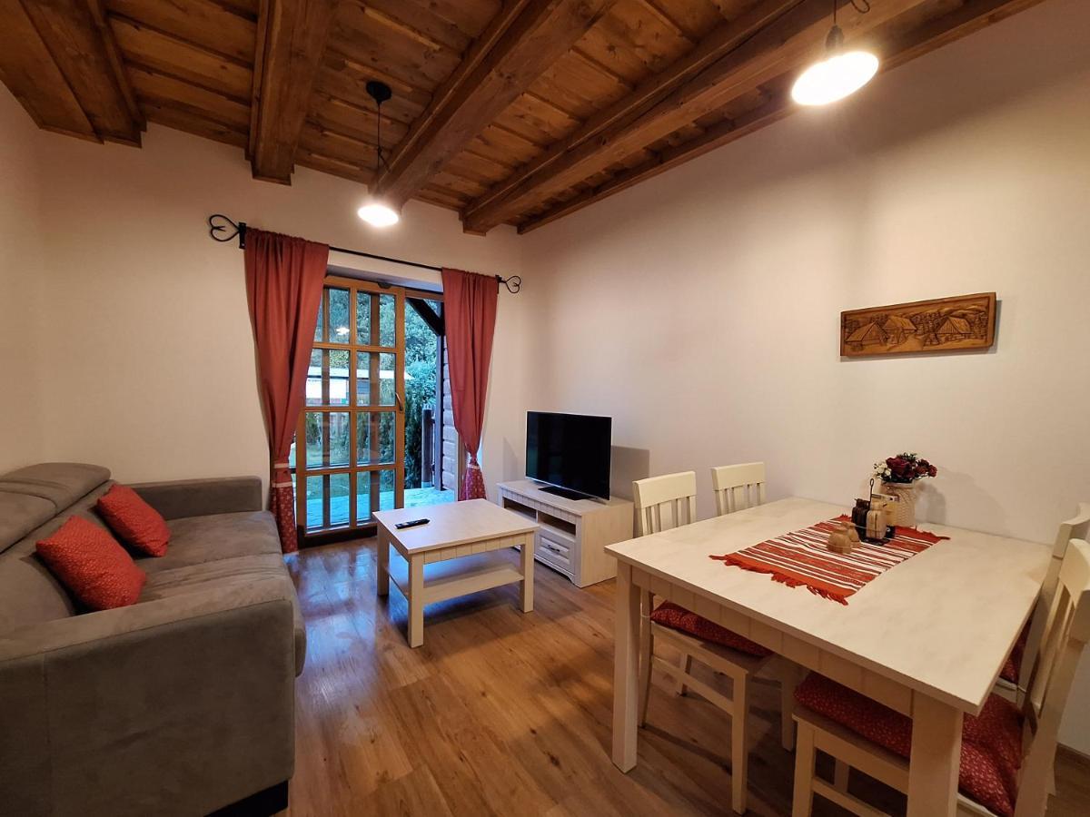 Apartman Jezerne Velké Karlovice Esterno foto