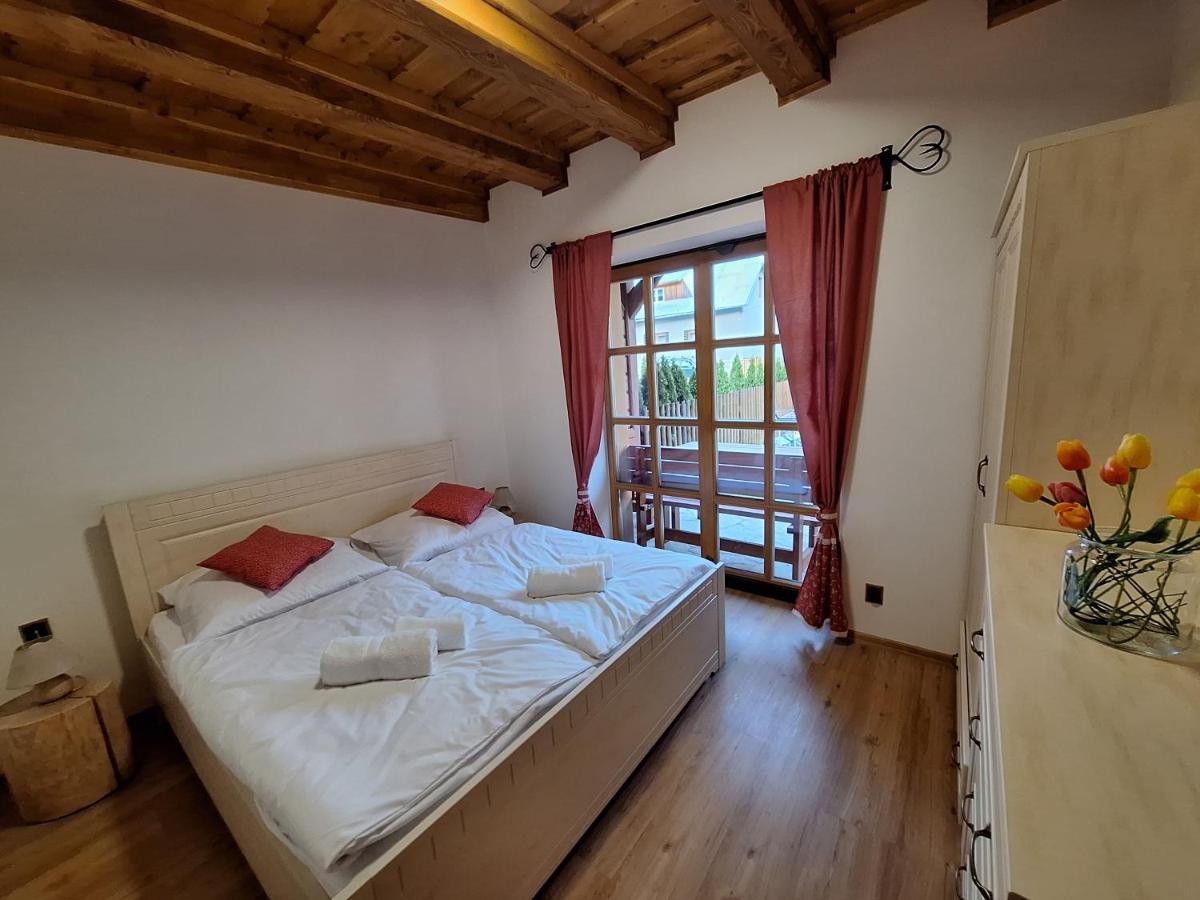 Apartman Jezerne Velké Karlovice Esterno foto